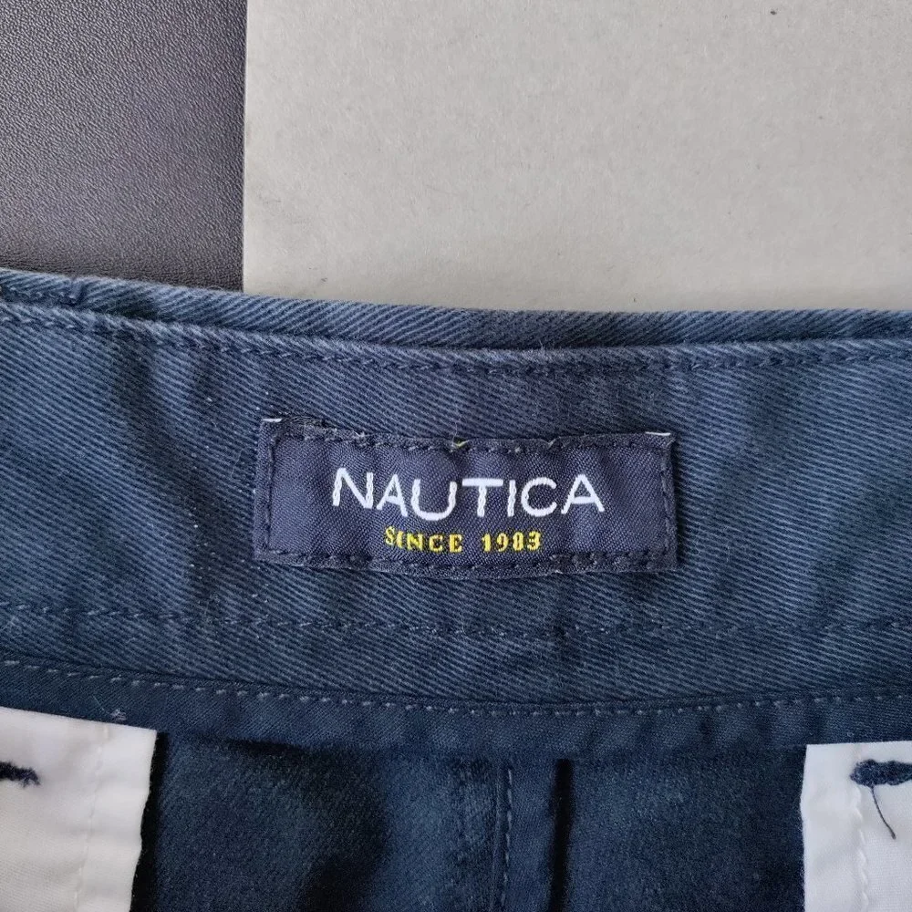 Nautica 100% Cotton Flags Print High-Rise Chino Shorts Size 30W Men